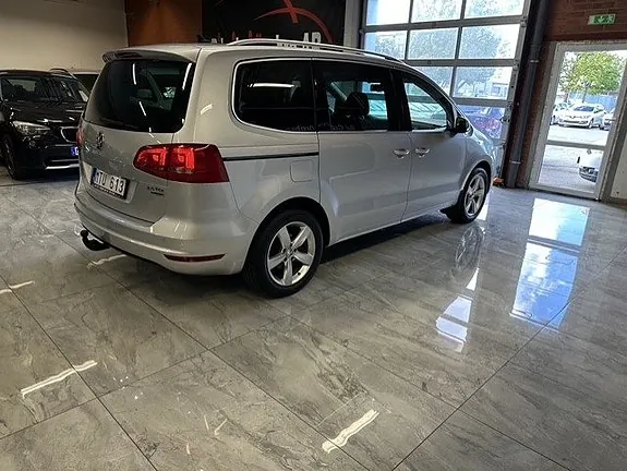 Volkswagen Sharan 2012 photo 5