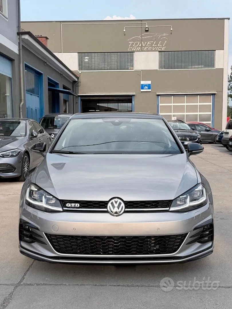Volkswagen Golf 2018 photo 3