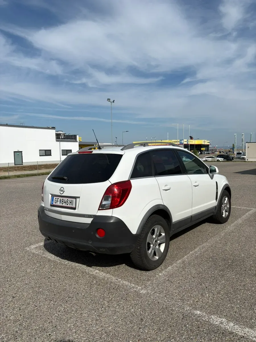 Opel Antara 2012 photo 2