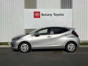 Toyota Aqua 2022 photo 5