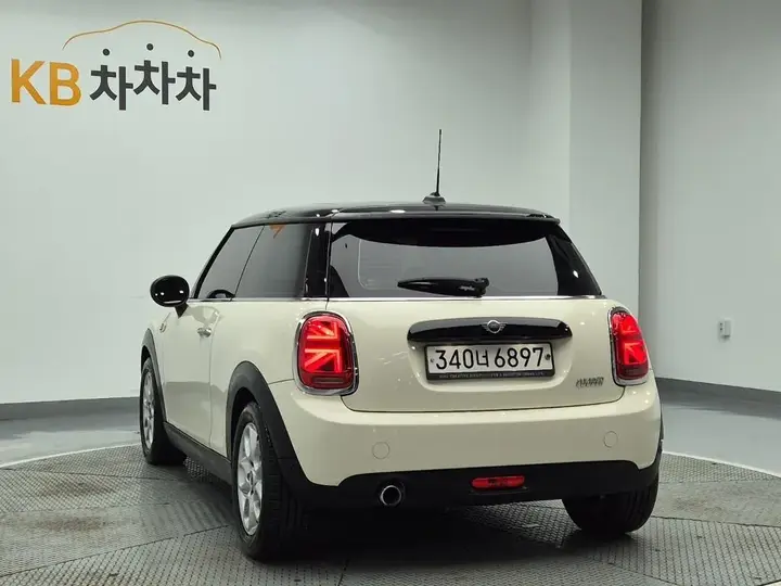 Mini Cooper 2020 photo 2