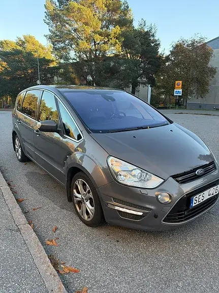 Ford S-Max 2013 photo 2