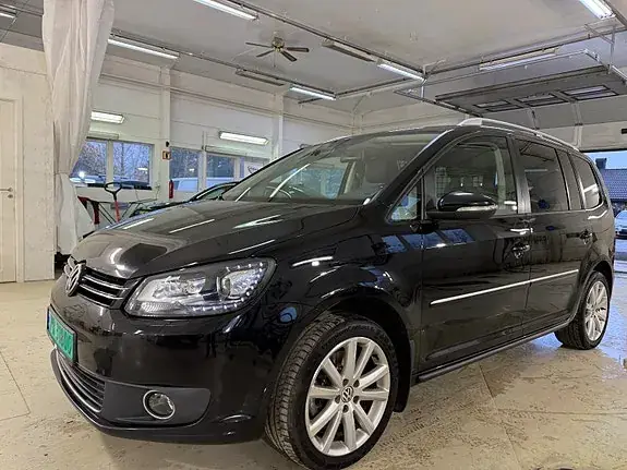 Volkswagen Touran 2015 photo 2