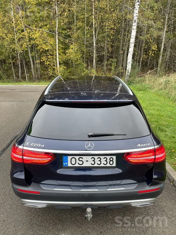 Mercedes-Benz E220D 2017 photo 4