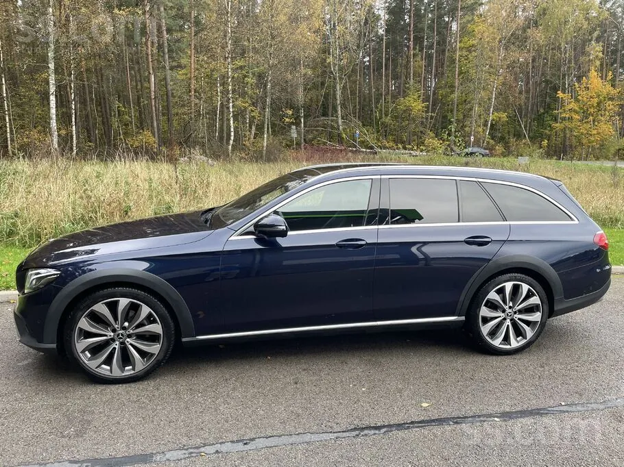 Mercedes-Benz E220D 2017 photo 2