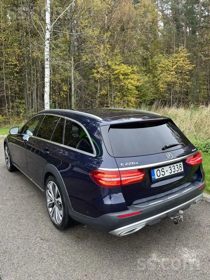 Mercedes-Benz E220D 2017 photo 3