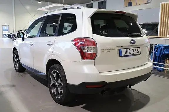Subaru Forester 2014 photo 3