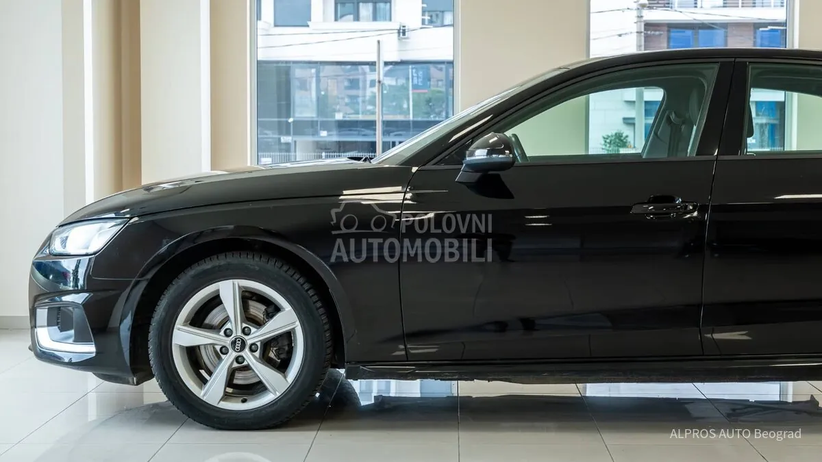 Audi A4 2022 photo 3