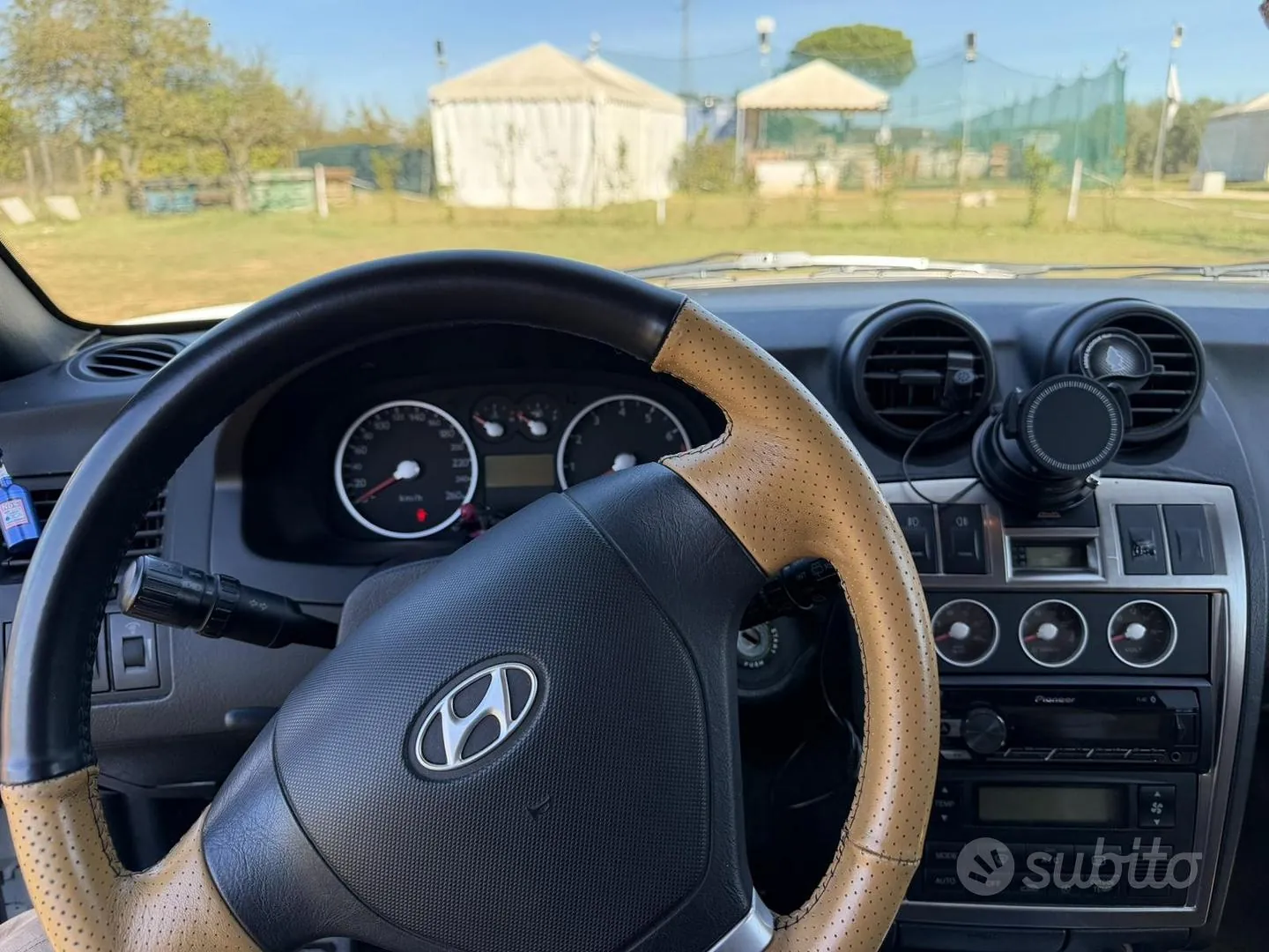 Hyundai Coupe 2004 photo 5