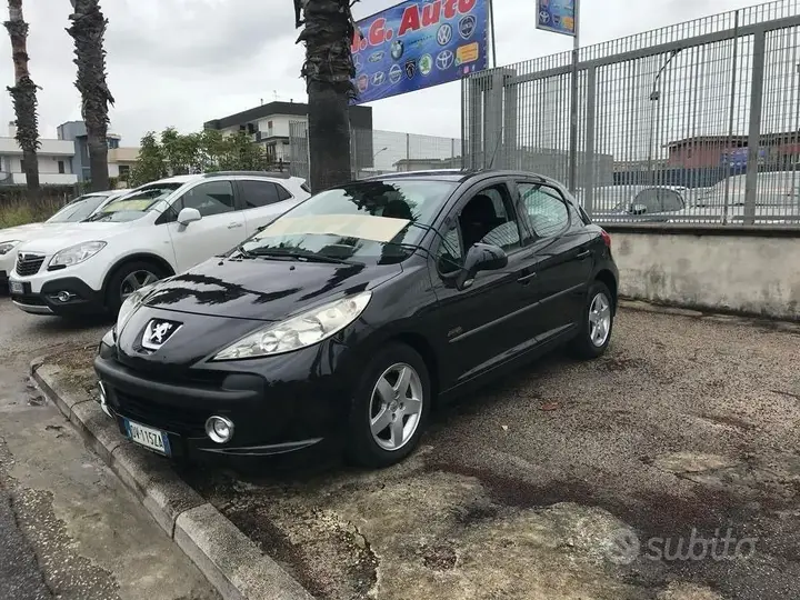 Peugeot 207 2009 photo 3