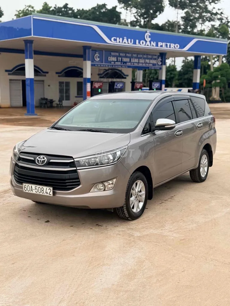 Toyota Innova 2017 photo 2