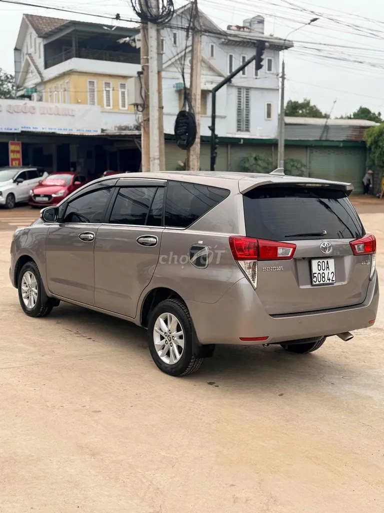 Toyota Innova 2017 photo 3