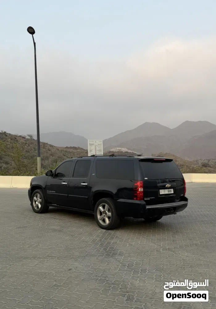 Chevrolet Suburban 2007 photo 3