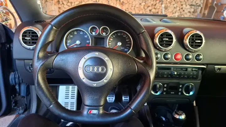 Audi Tt 2000 photo 2
