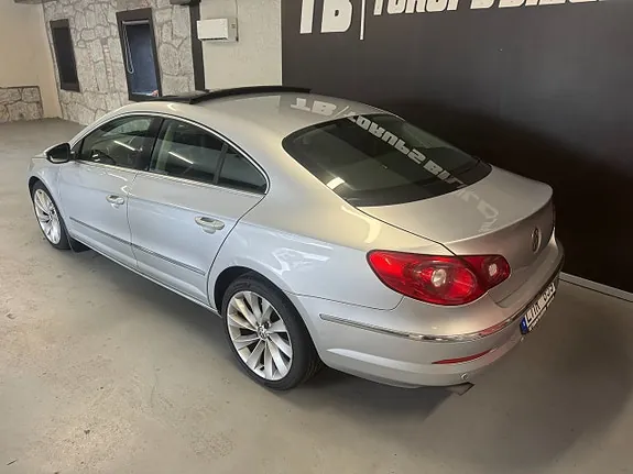 Volkswagen Passat Cc 2011 photo 2