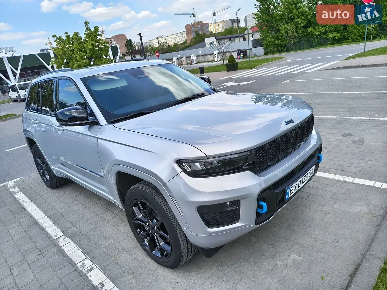 Jeep Grand Cherokee 2023 photo 2