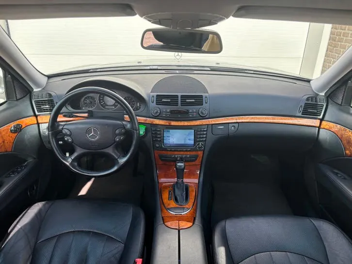 Mercedes-Benz Eklasse 2006 photo 3