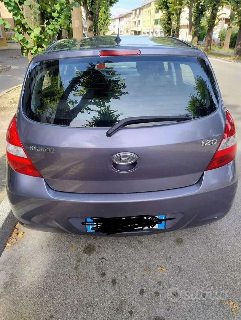 Hyundai I20 2011 photo 2