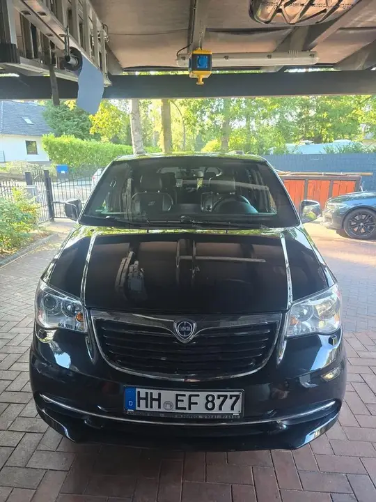 Lancia Voyager