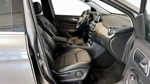 Mercedes-Benz B 180 2017 photo 3