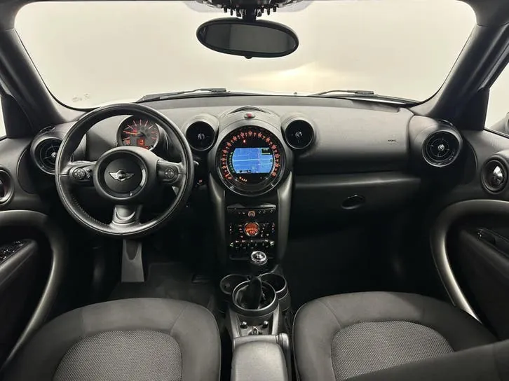 Mini Countryman 2016 photo 2