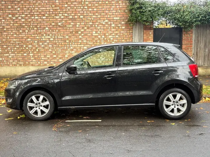 Volkswagen Polo 2012 photo 5