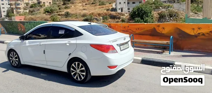 Hyundai Accent 2014 photo 2