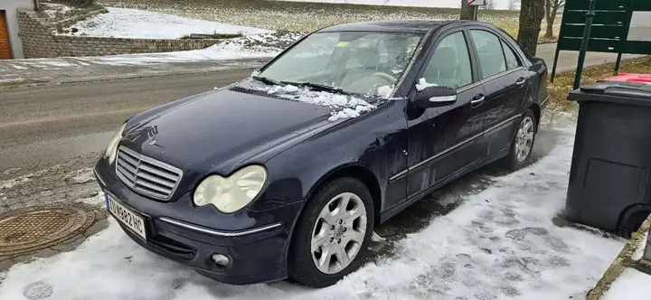 Mercedes-Benz C-Class 2006 photo 3