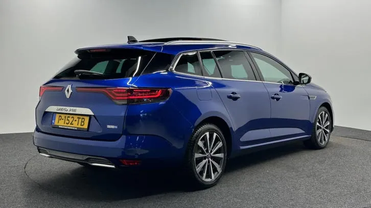 Renault Megane Estate 2022 photo 2