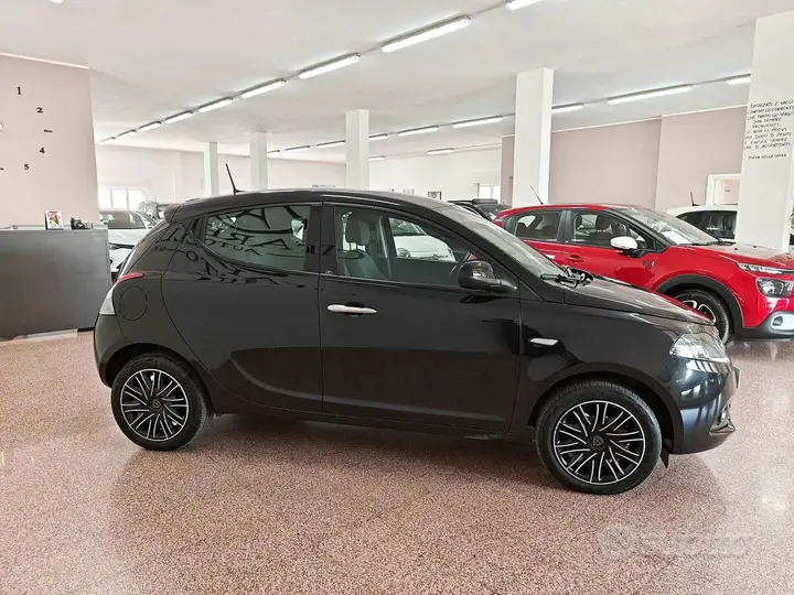 Lancia Ypsilon 2024 photo 5