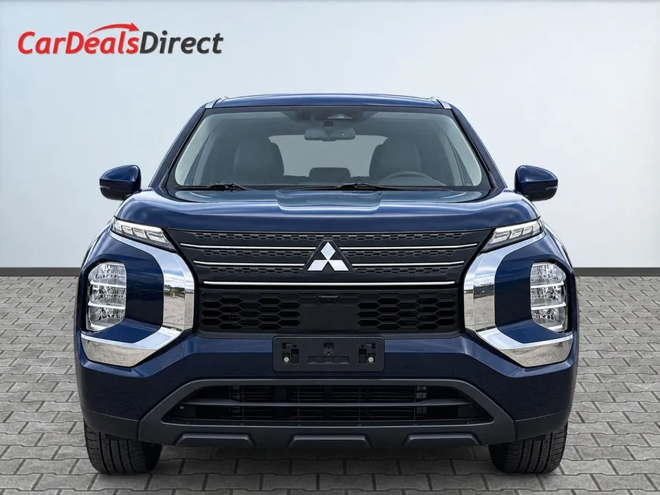 Mitsubishi Outlander 2024 photo 2