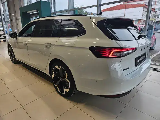 Skoda Superb Combi 2026 photo 3