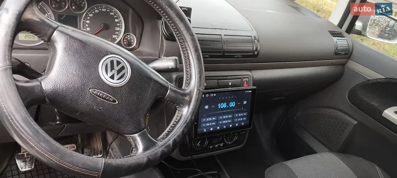 Volkswagen Sharan 2002 photo 4