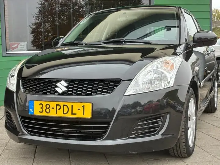 Suzuki Swift 2011 photo 4
