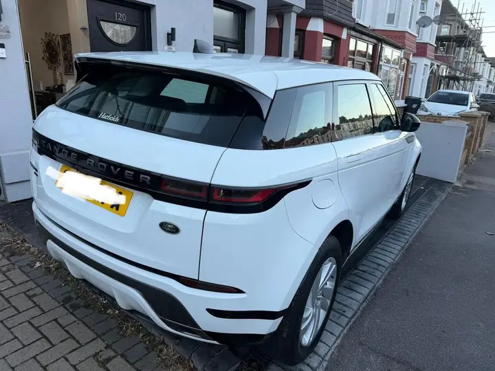 Land Rover Range Rover Evoque 2023 photo 3