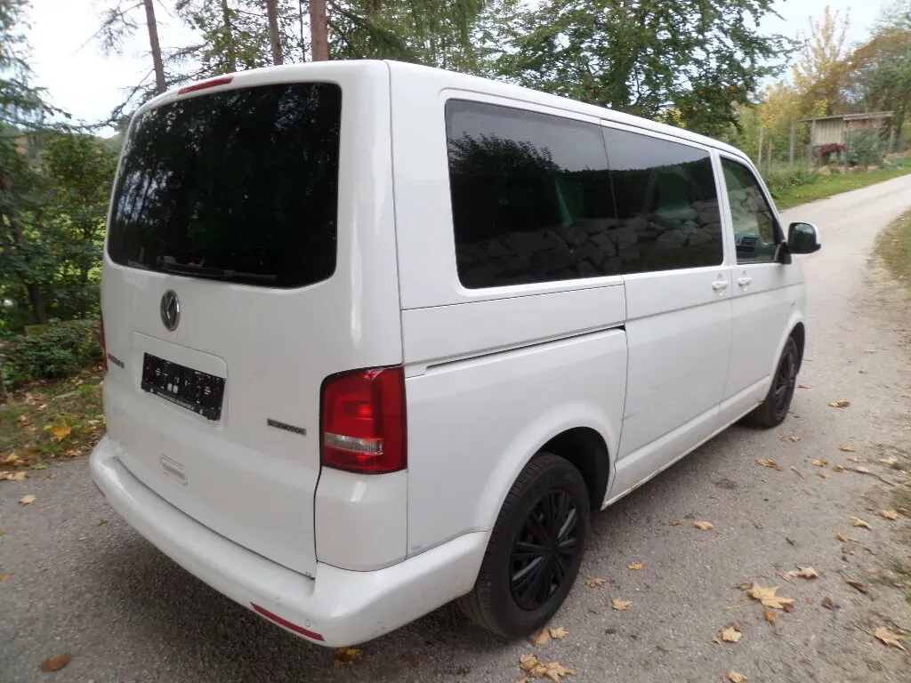 Volkswagen Multivan 2013 photo 3