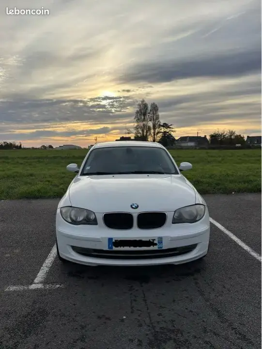 BMW 1 Series 2008 photo 2