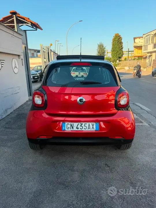 Smart Forfour 2015 photo 5