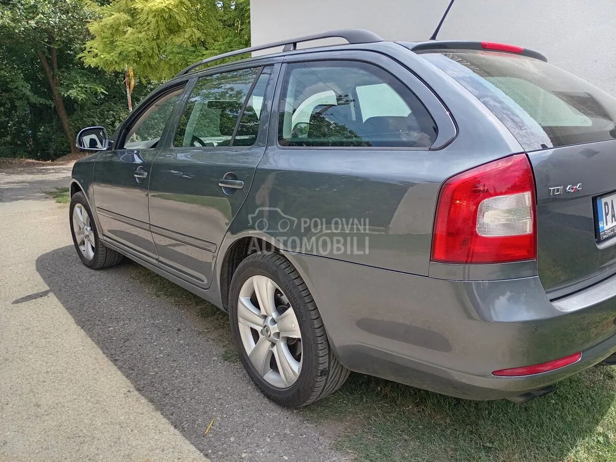 Skoda Octavia 2012 photo 4