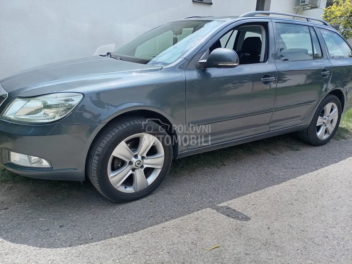Skoda Octavia 2012 photo 5
