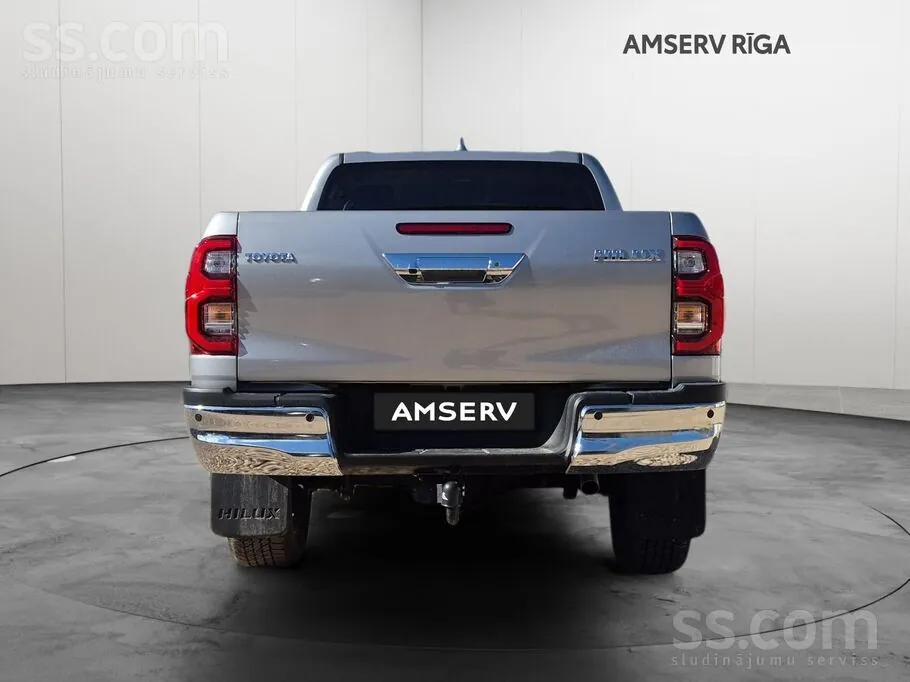 Toyota Hilux 2025 photo 4