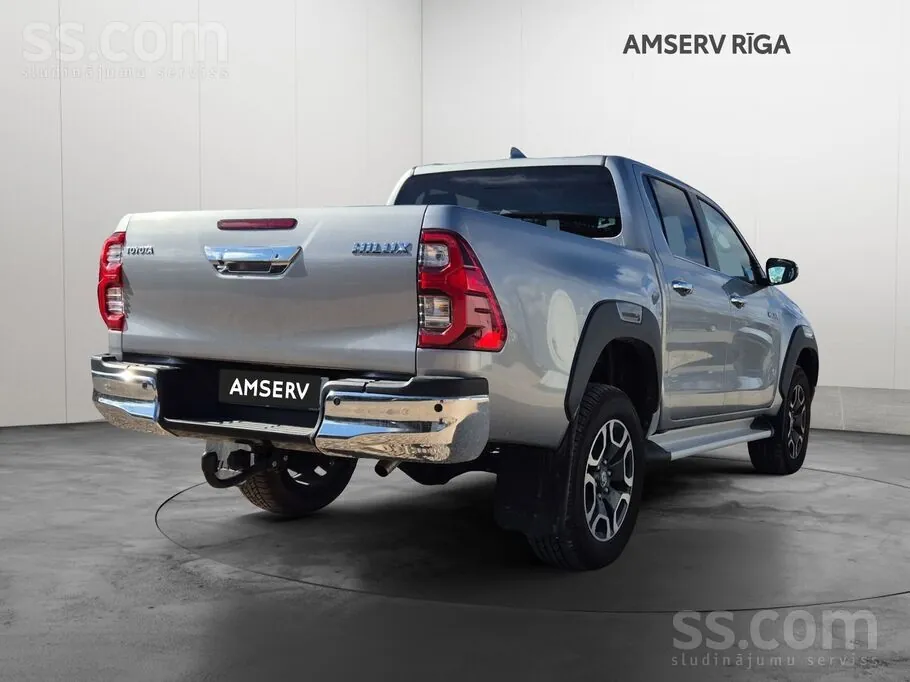 Toyota Hilux 2025 photo 2