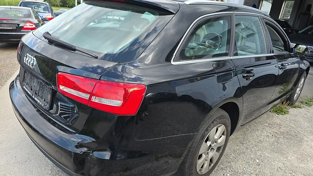 Audi A6 Avant 2012 photo 3