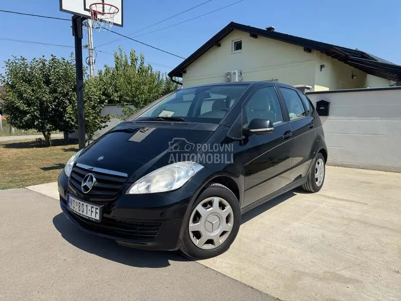 Mercedes-Benz A160 2010 photo 4