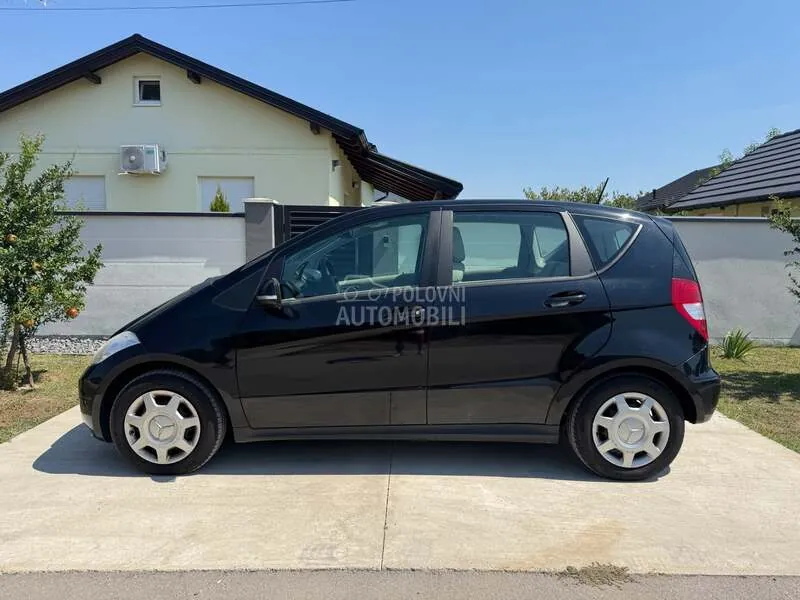 Mercedes-Benz A160 2010 photo 5