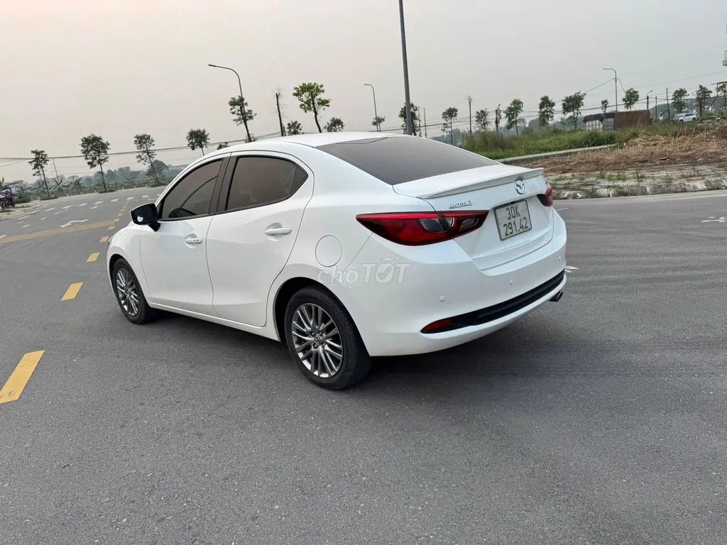 Mazda 2 2023 photo 3