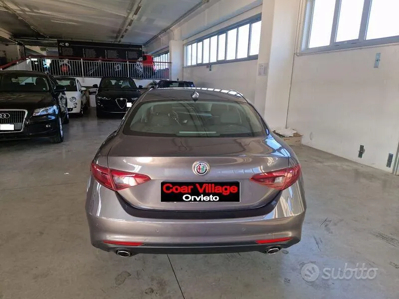 Alfa Romeo Giulia 2020 photo 5