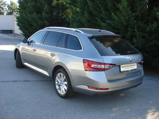 Skoda Superb 2018 photo 3