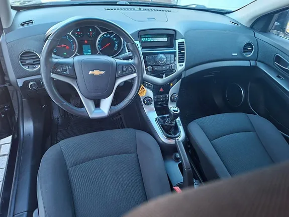 Chevrolet Cruze 2013 photo 3
