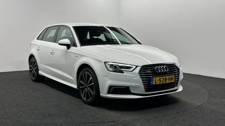 Audi A3 Sportback 2017 photo 3